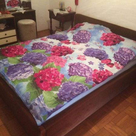 Private Room In A Shared Apartment In The Center Of Bar Esterno foto